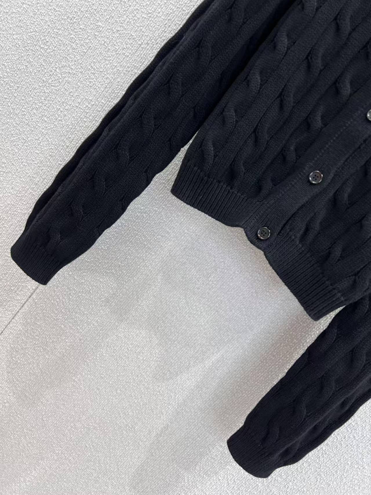 LEW 25SS Embroidered Fried Dough Twists knit cardigan