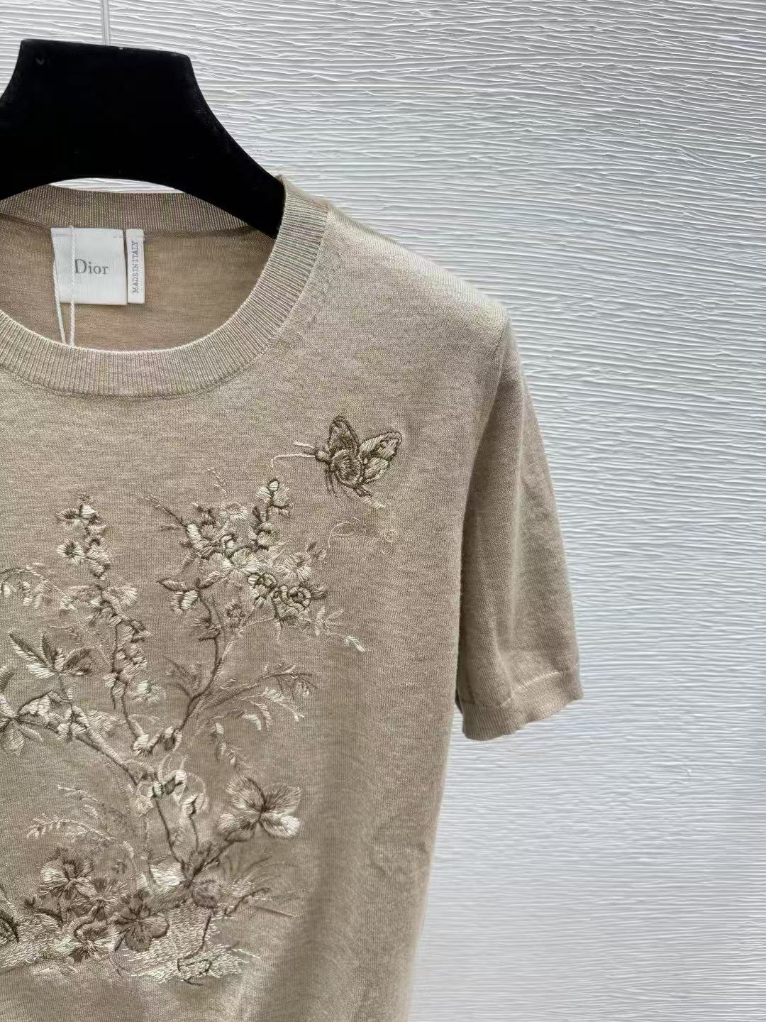 Di Vintage Botanical Embroidery Fine Knit Blouse