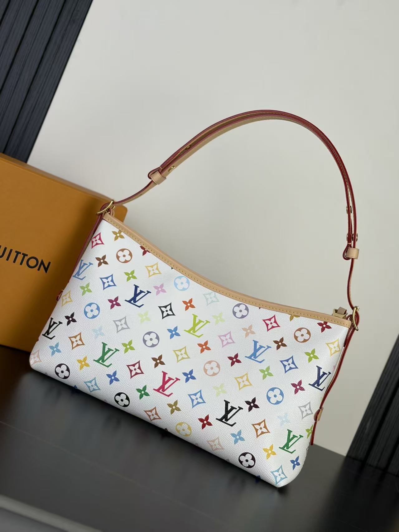LO 26Colorful Vintage Motif Curved Underarm Bag Cowhide Trim Zipper Closure