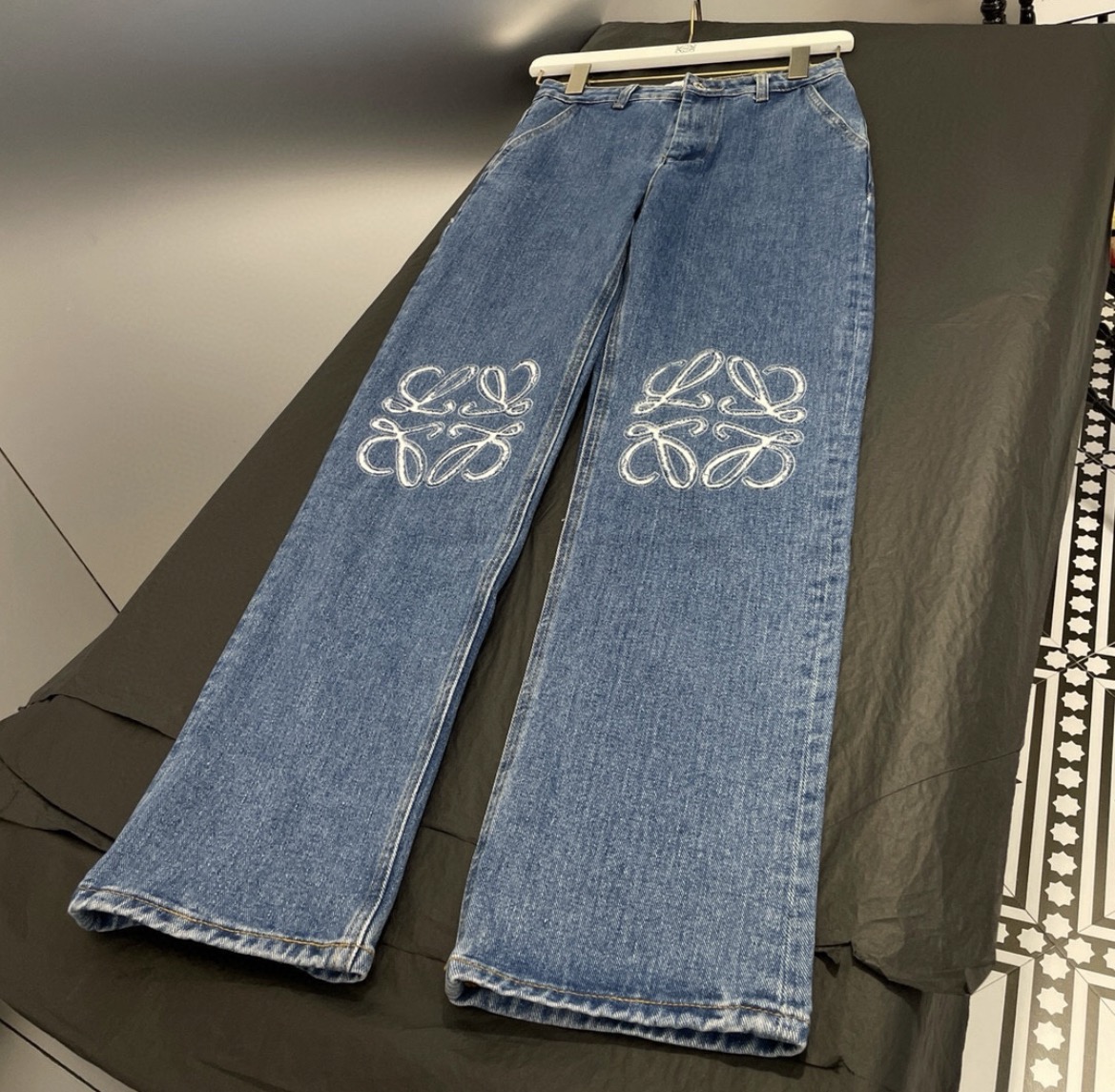 Blue High-Waist Jeans