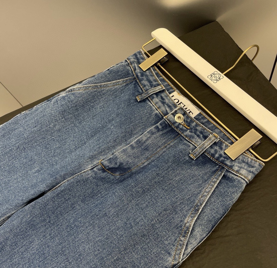 Blue High-Waist Jeans