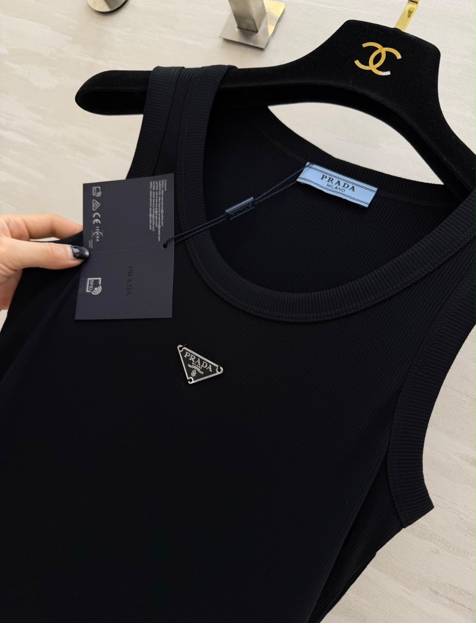 [New Customer Exclusive]PD Triangle Logo Knit Tank Top