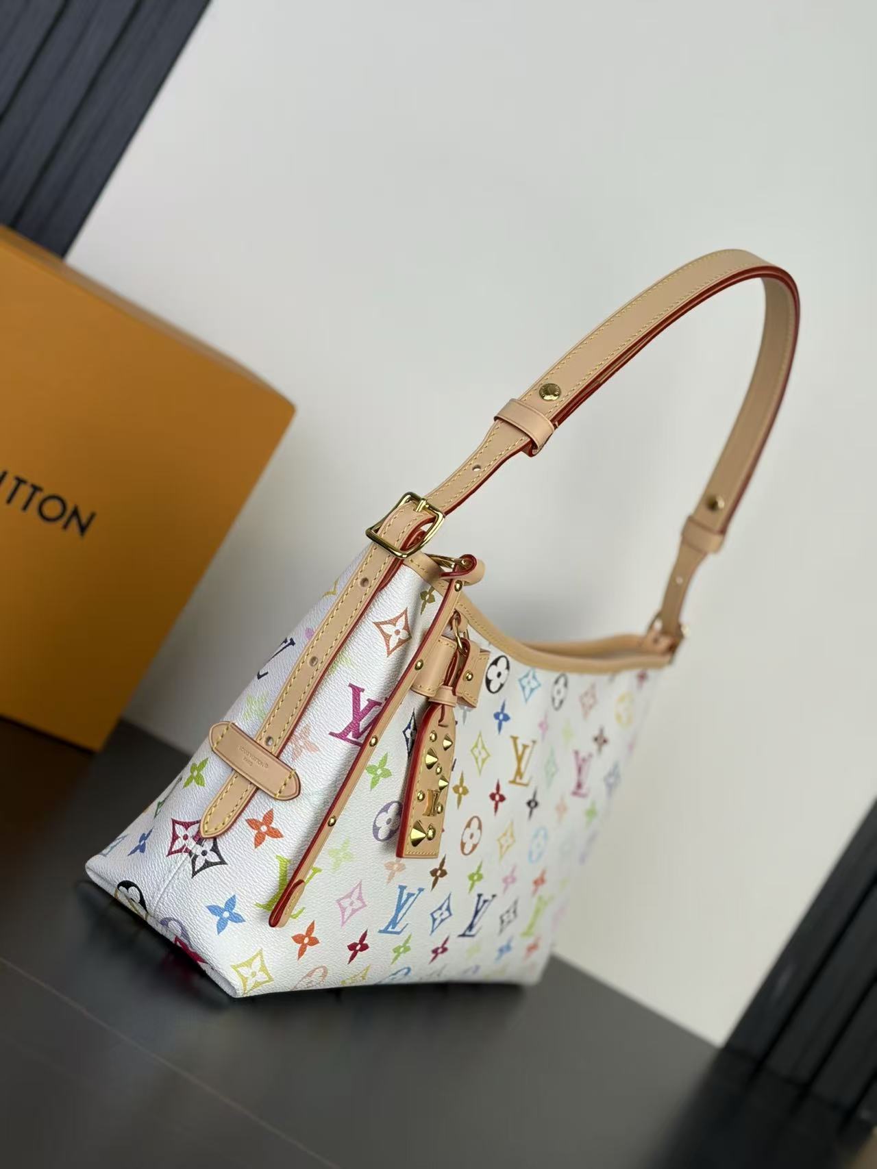 LO 26Colorful Vintage Motif Curved Underarm Bag Cowhide Trim Zipper Closure