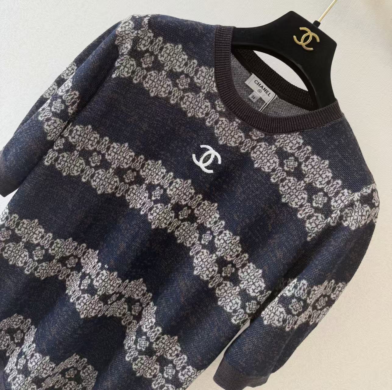 Cha'Little Fragrance' Style Knitted Short Sleeve
