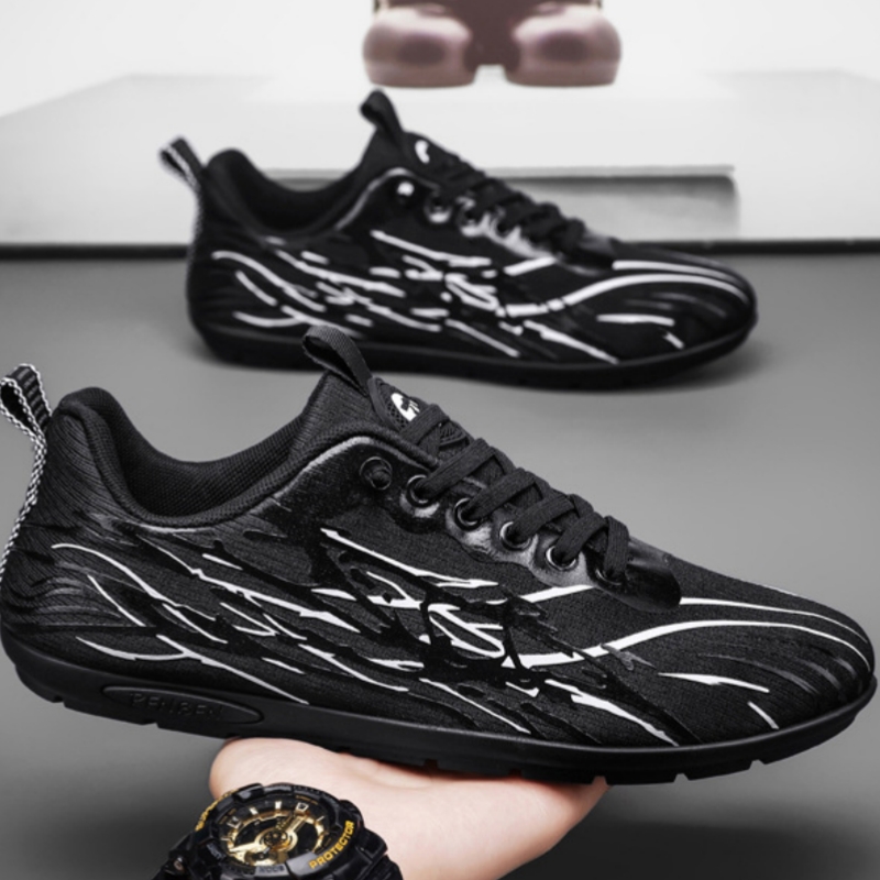 Dynamic Wave Pattern Lightweight Running Sneakers for Men