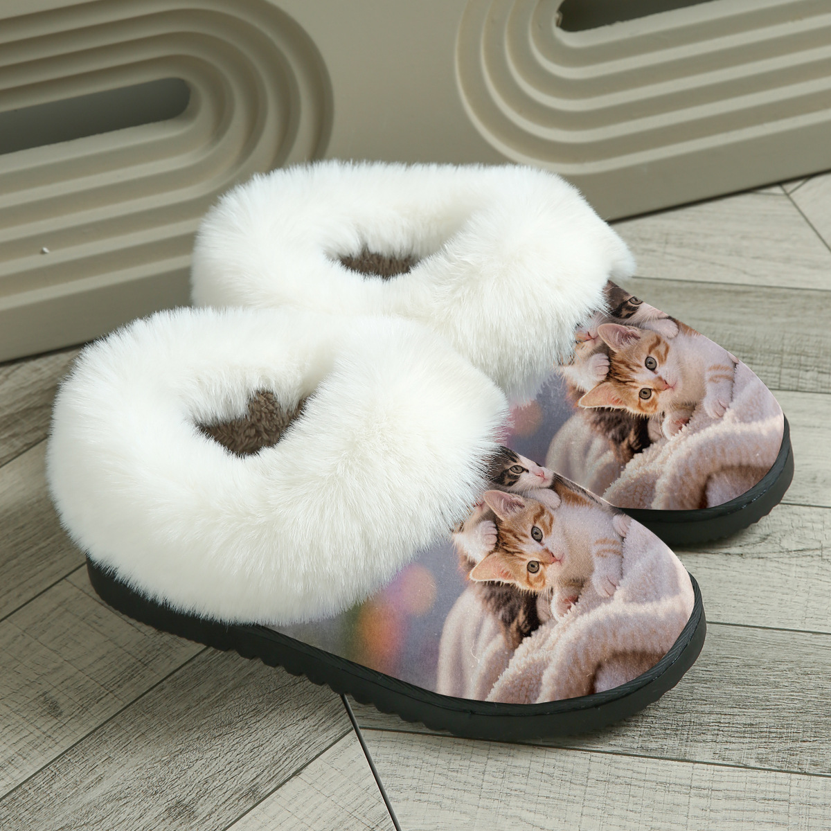 Fuzzy Slide Sandal with Adorable Kitten Print and Plush Lining for Cozy Indoor Comfort