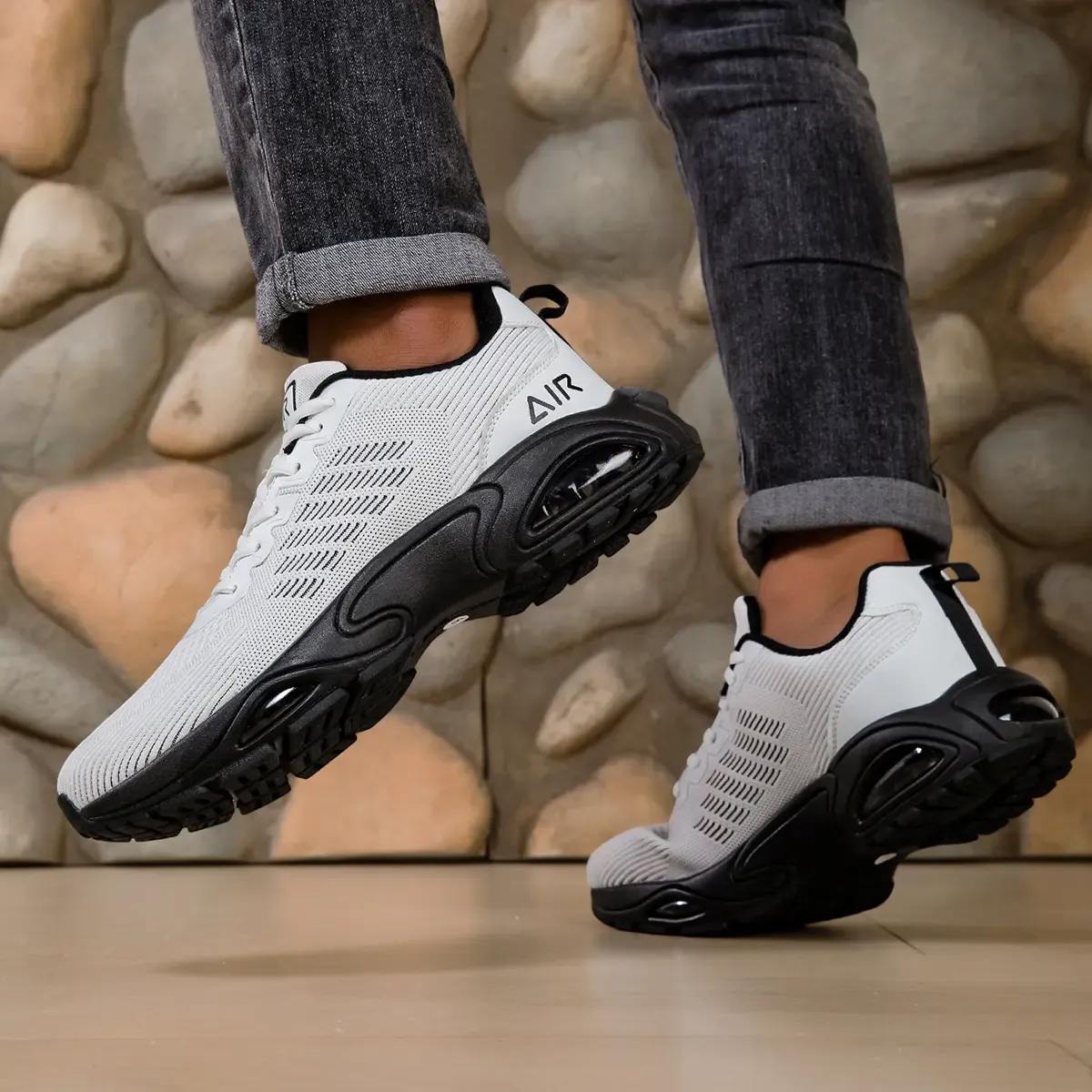 Stylish men’s viral shoes