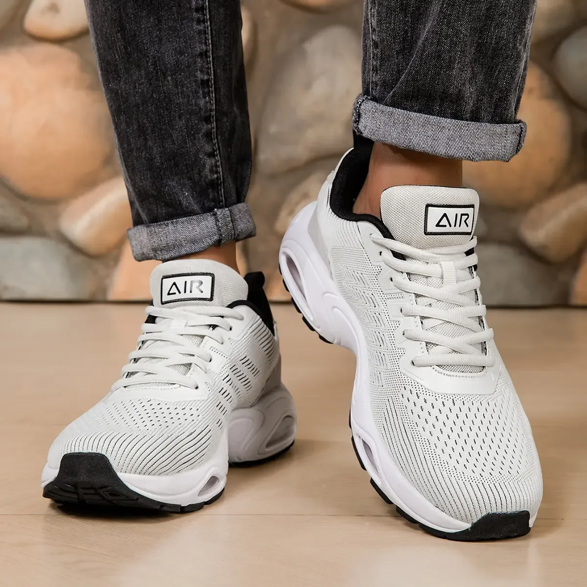 Stylish men’s viral shoes