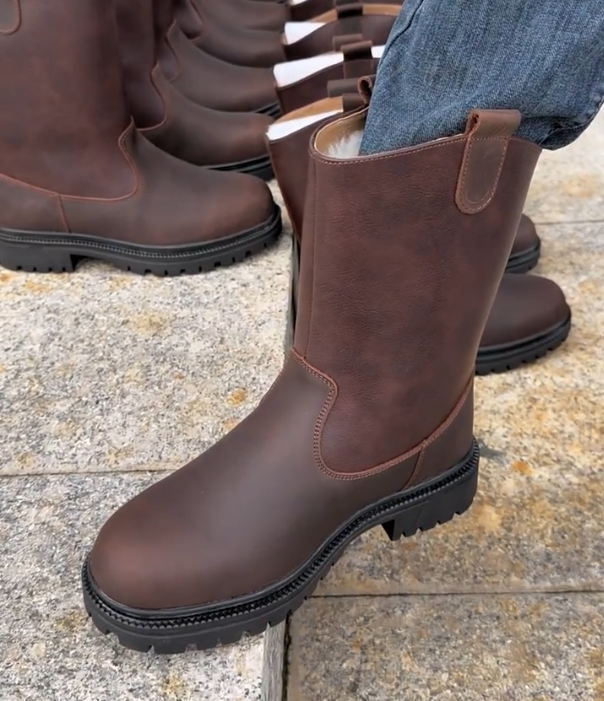 Leather Pull On Mid Calf Boot with Fleece Lining and Rugged Lug Sole for Winter Warmth and Outdoor Durability
