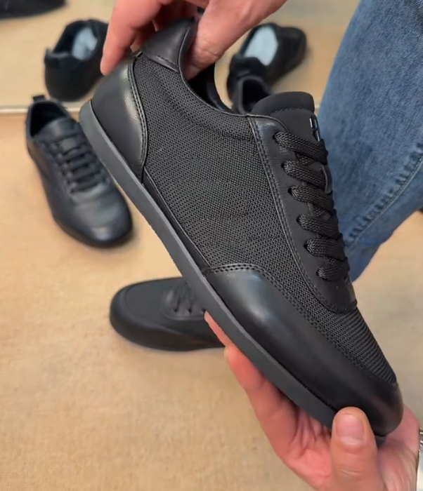Breathable Mesh and Leather Lace Up Sneaker with Padded Collar and Flexible Rubber Sole for Modern Casual Menswear