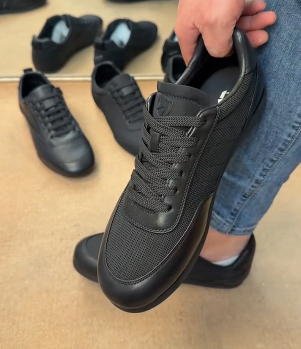 Breathable Mesh and Leather Lace Up Sneaker with Padded Collar and Flexible Rubber Sole for Modern Casual Menswear