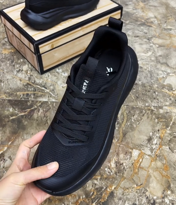 Breathable Mesh Running Sneaker with Sculpted Thick Sole and Dynamic Side Lines for Athletic Performance