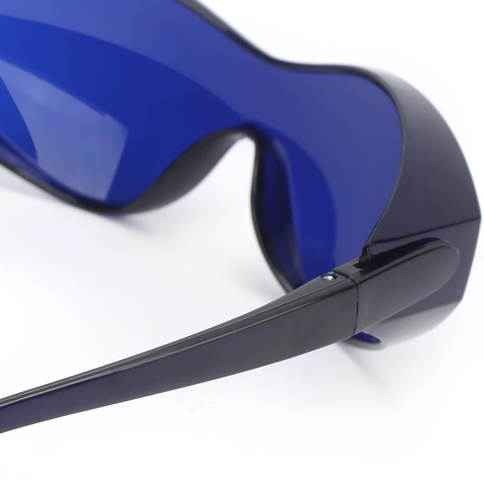 Golf Ball Finder Glasses For Locating Lost Golf Balls - With Protective Case, Hanging Golf Bag Clip And Cleaning Cloth - image 9