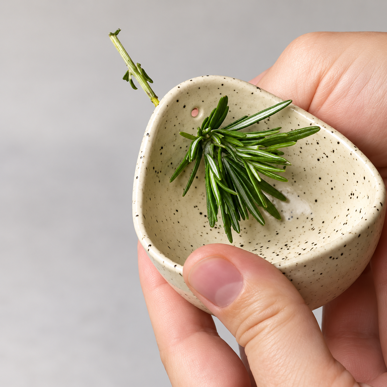 🔥Pottery Herb Stripper – Handmade Ceramic Herb Stripping Tool