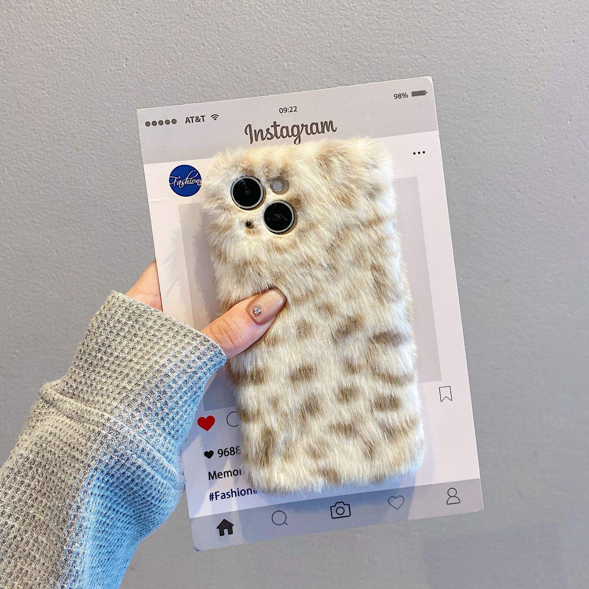 AilesTecca Winter Warm Plush Phone Case