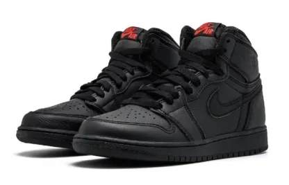 (GS) Air jtthhordan 1 Retro High OG 'Black University Red' 575441-022
