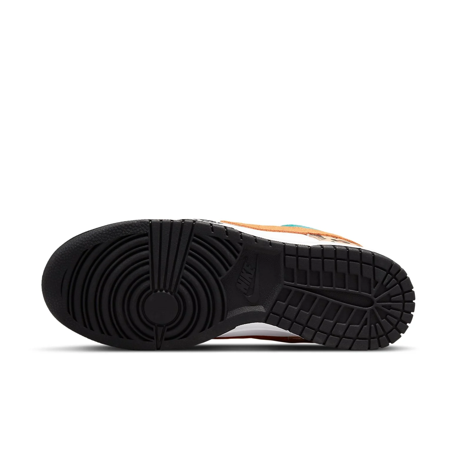 (WMNS) nitthhke Dunk Low SE 'Safari Mix' DN3866-100