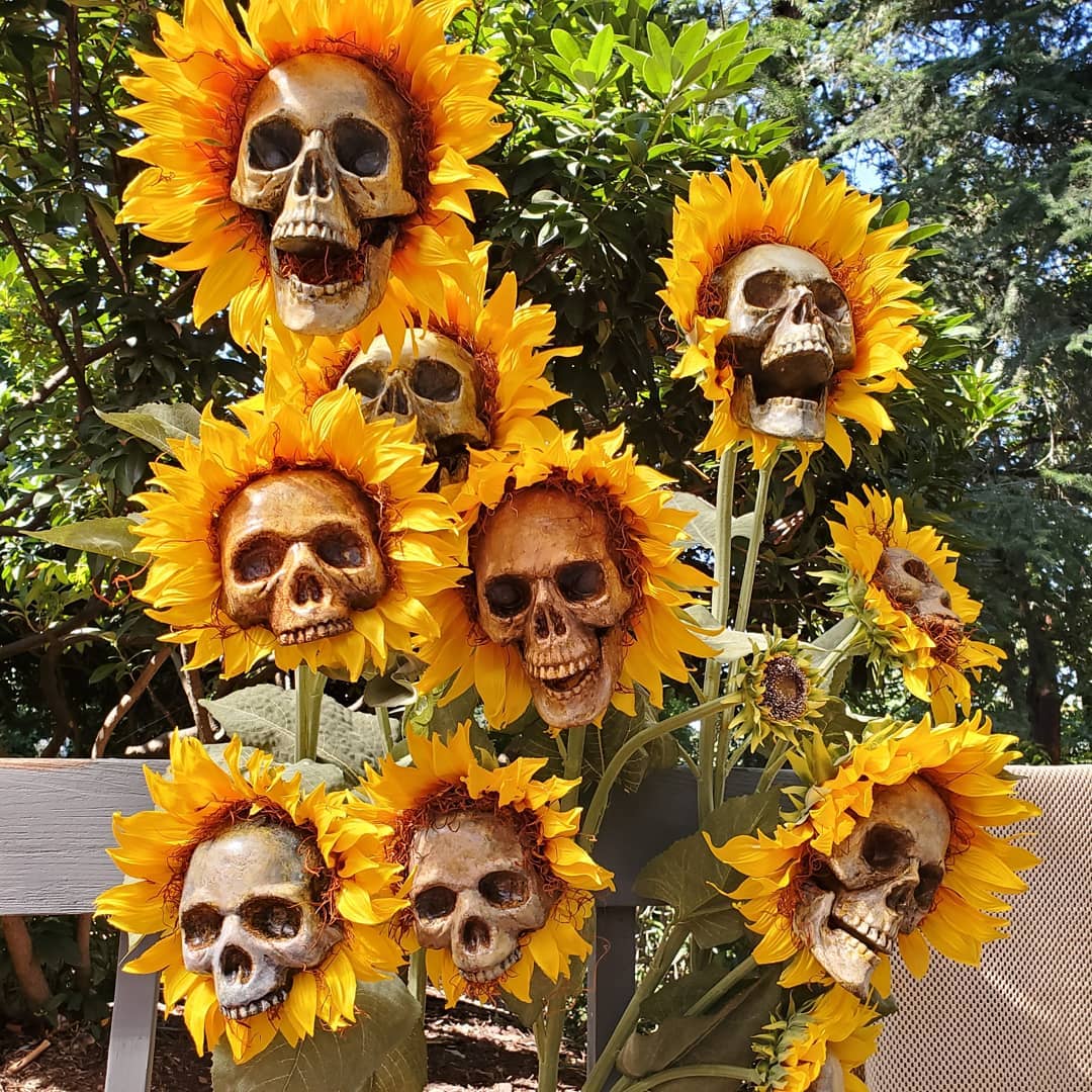 Sunflower Skull Flowers Stake