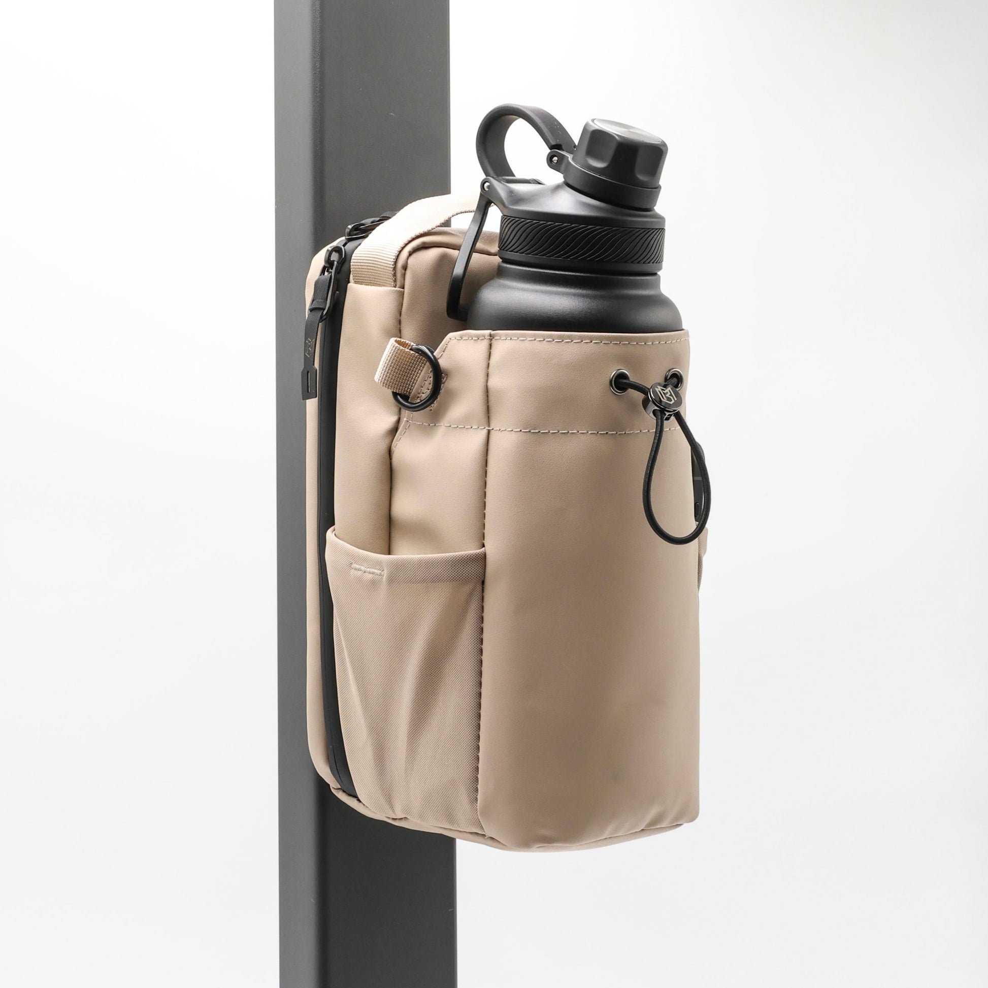 kelvory-Magnetic Gym Bag With Bottle Holder