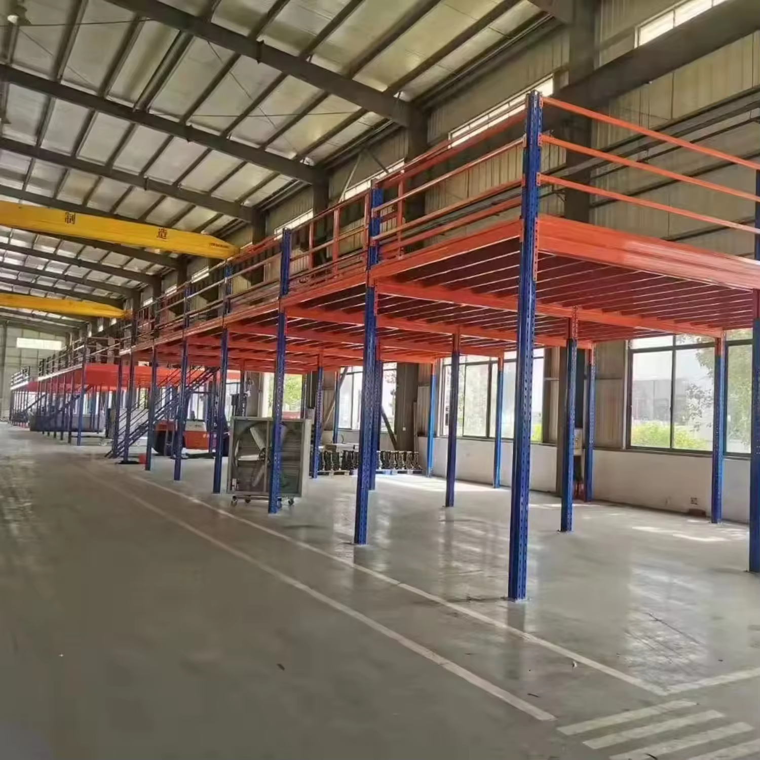 Platform mezzanine racking
