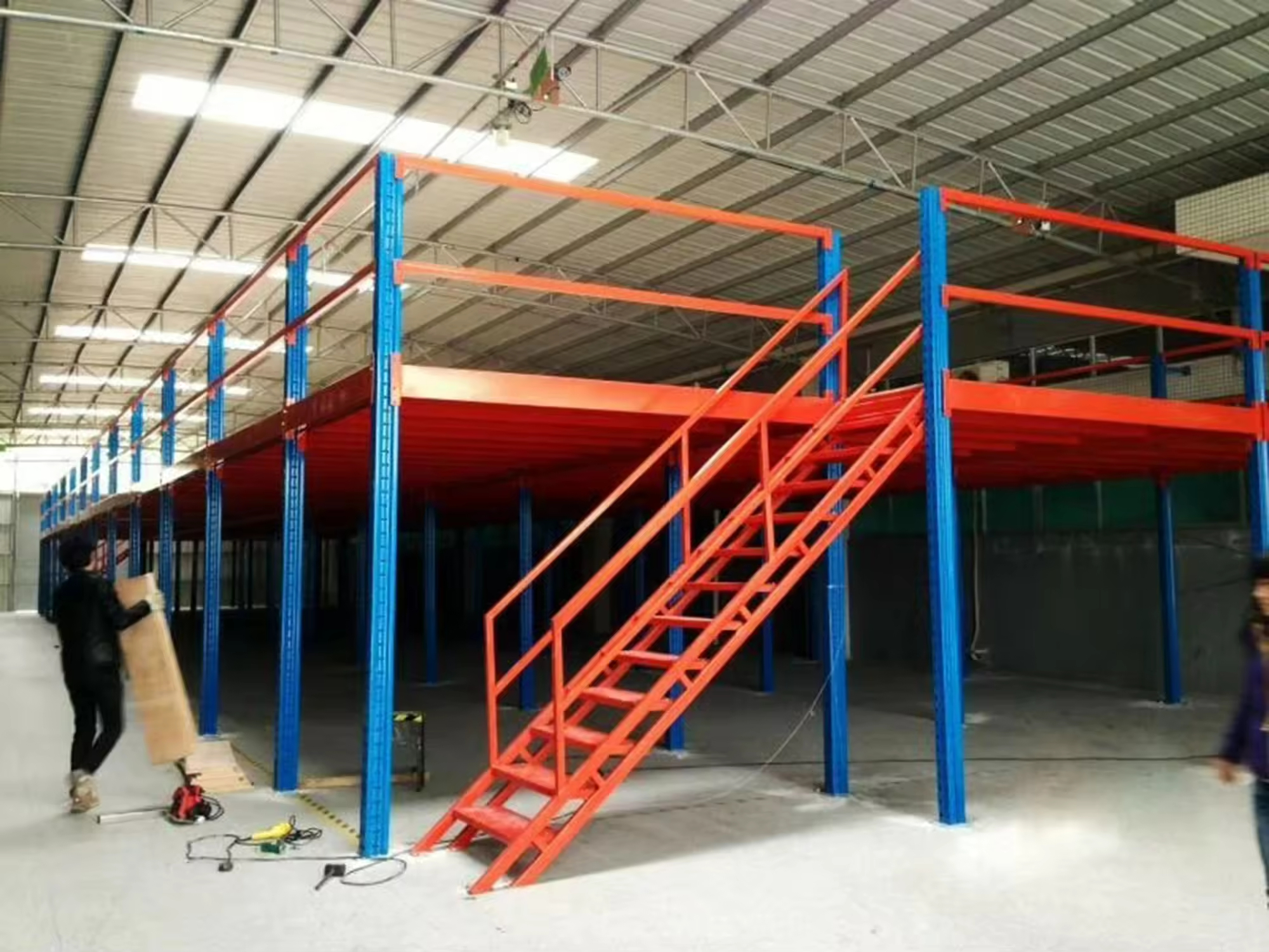 Platform mezzanine racking