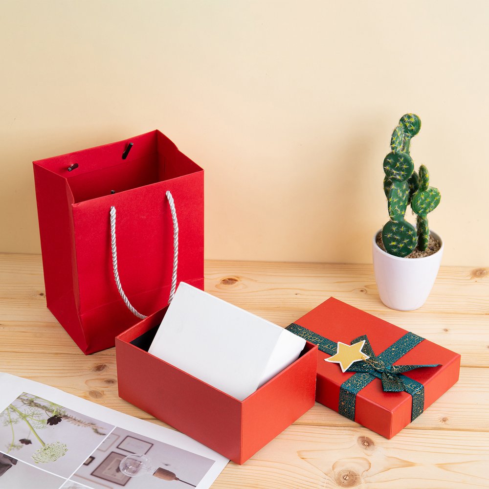 Christmas Gift Box 15.5 x 11.5 x 7.2 cm