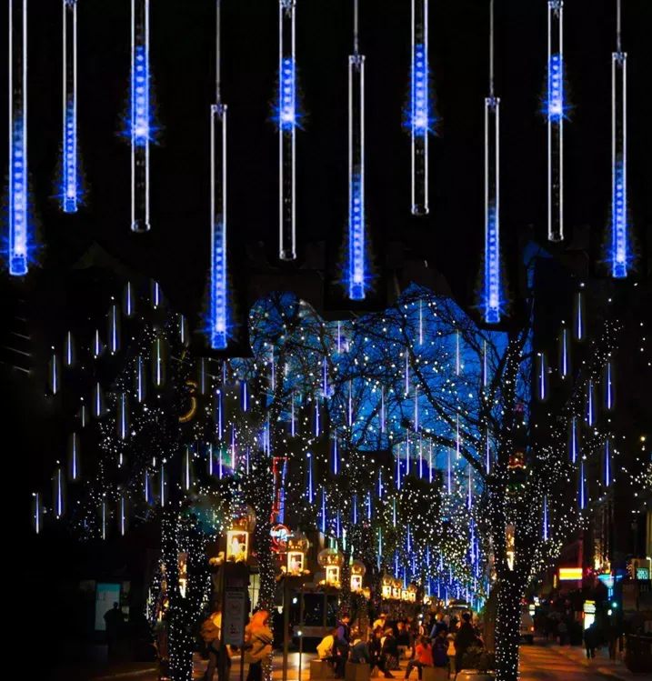 Blue LED meteor lights and falling-snow effect