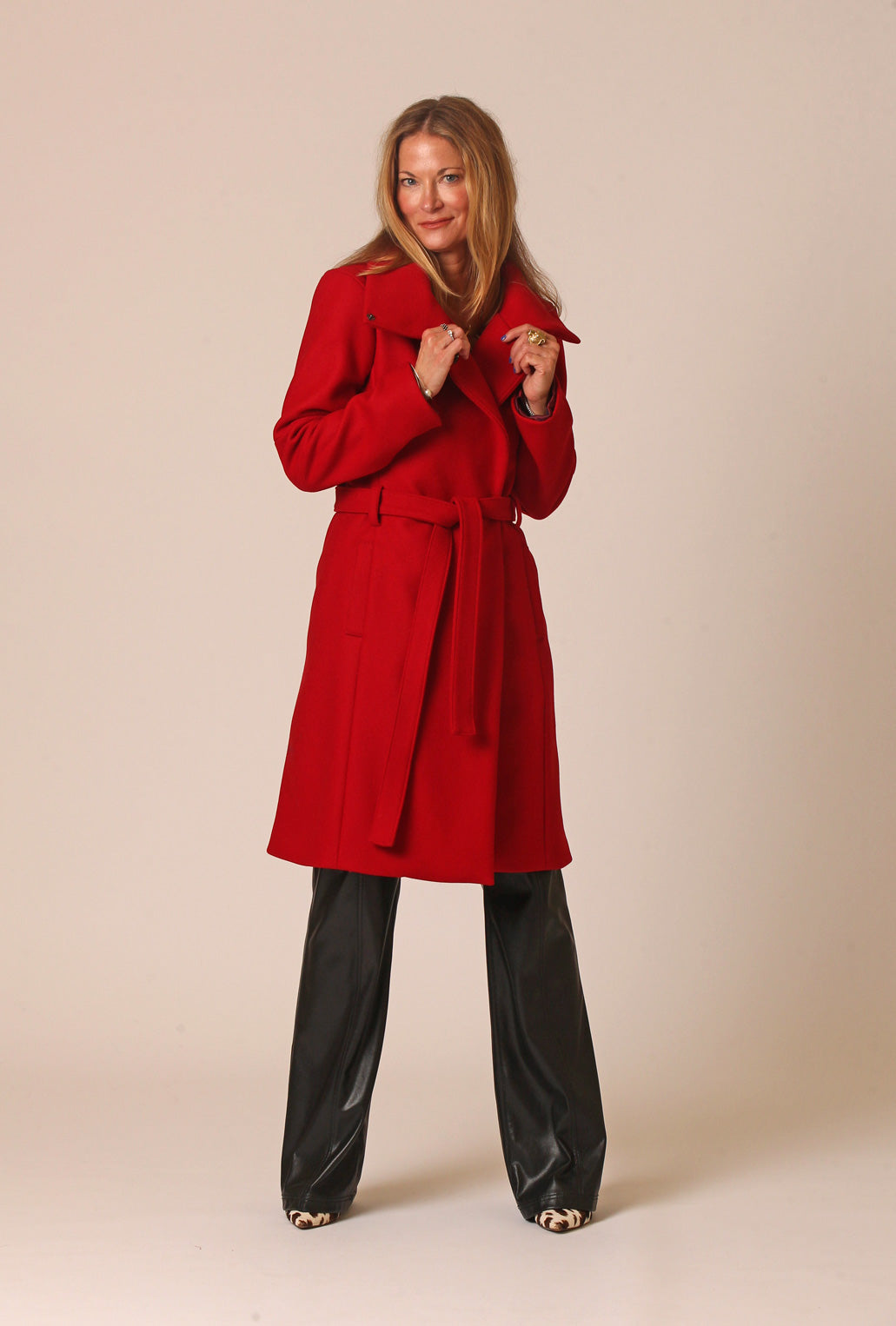 ARCHITECTS COAT CRIMSON