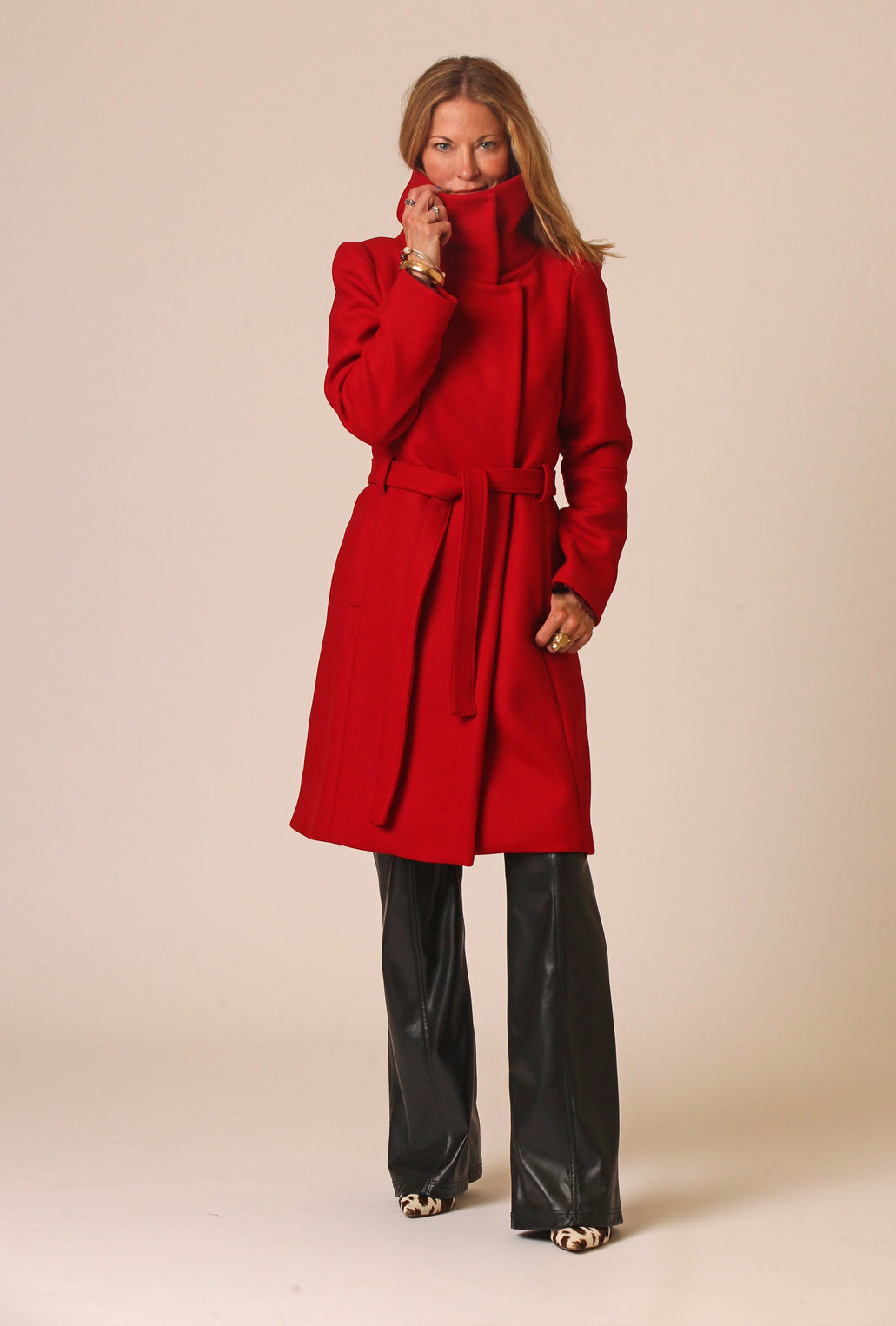 ARCHITECTS COAT CRIMSON