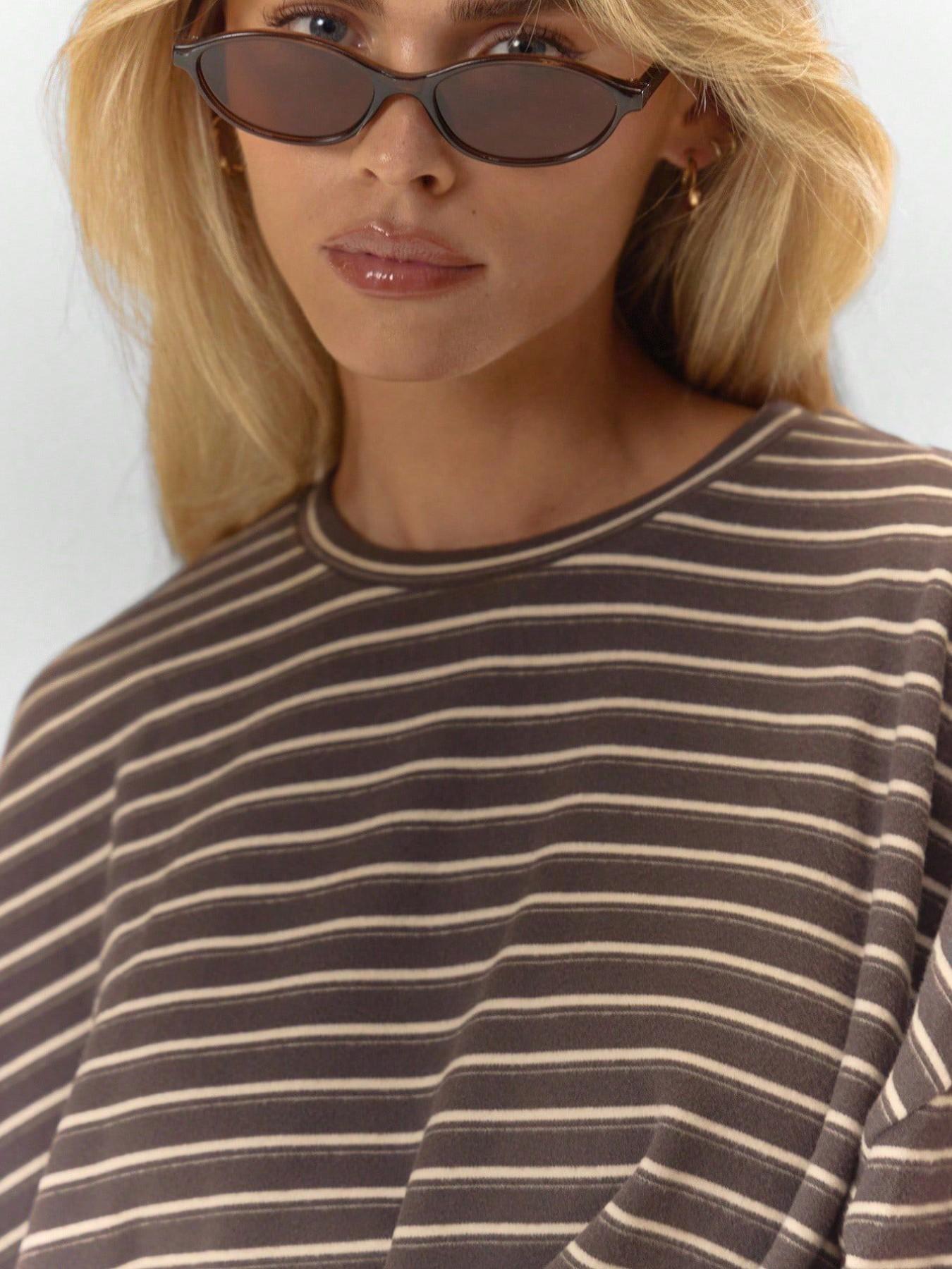 Women's Striped Set, Loose Fit Oversized, Casual Round Neck Long Sleeve Top, Pocket Shorts, 2-Piece Set, Soft Comfortable, Thick Warm Home Wear Everyday Women's Striped Set, Loose Fit Oversized, Casual Round Neck Long Sleeve Top, Pocket Shorts, 2-Piece Set, Soft Comfortable, Thick Warm Home Wear Everyday