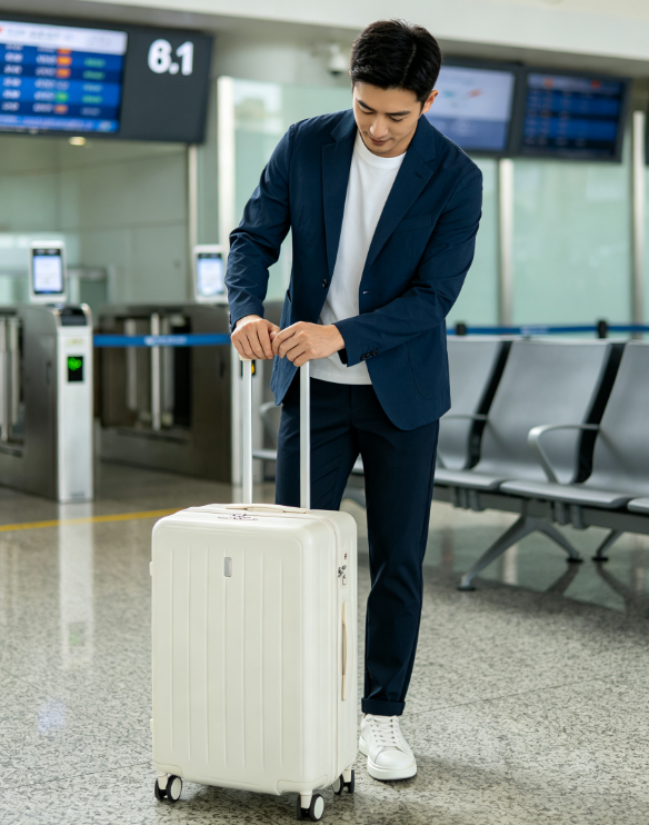 Maleta Rígida 22” | Viaje Cómodo en Aeropuerto