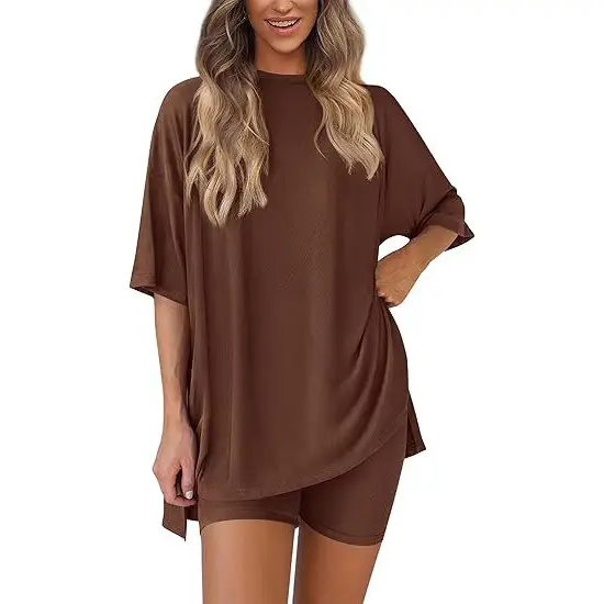 Women's 2026 Summer Minimalist Basic Suits, Two-Piece Set For Women Round Neck Oversized Shirt & Fitted Shorts Matching Clothing Set, Plus Size Split Hem Clothes for Airport Travel & Lounge, Crewneck  pretty girl sets