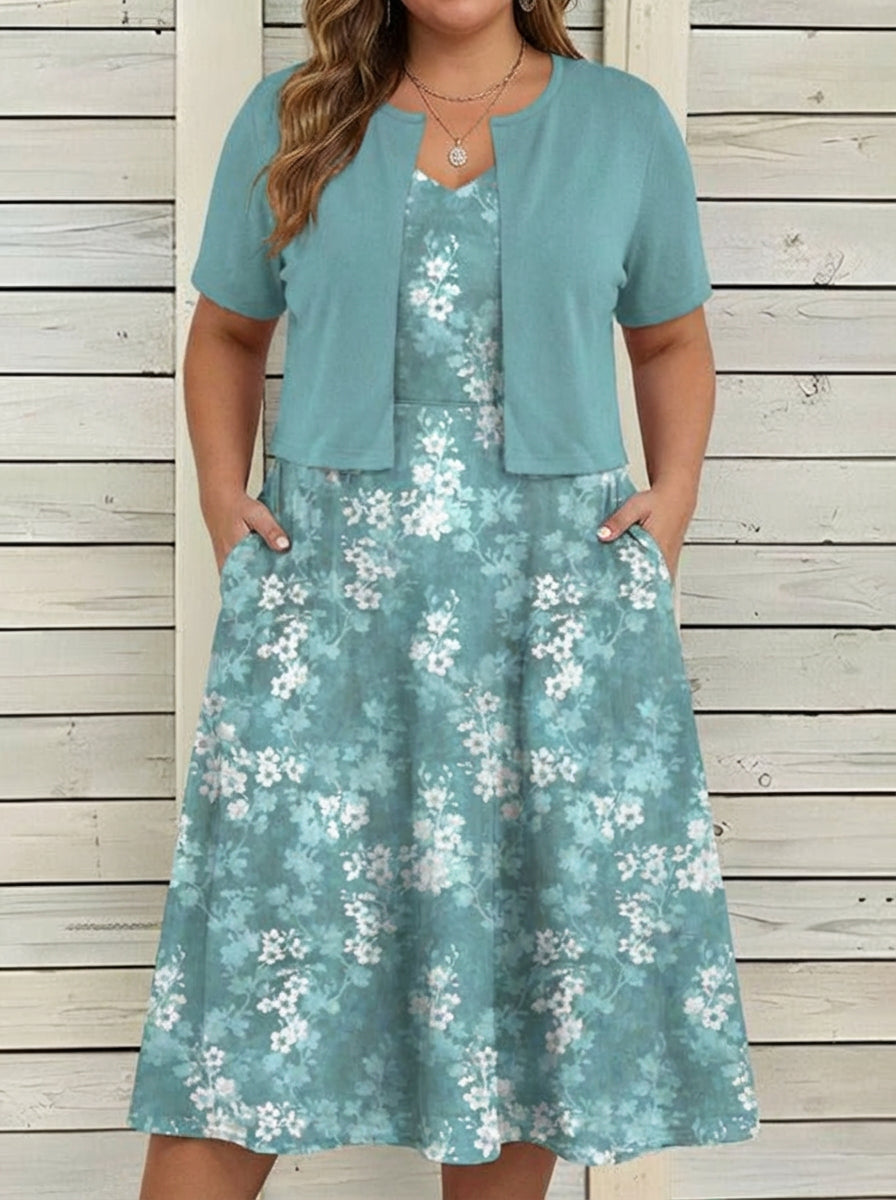Marguerite - Charm Floral Dress - Plus size model