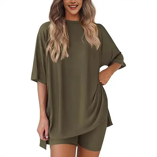 Women's 2026 Summer Minimalist Basic Suits, Two-Piece Set For Women Round Neck Oversized Shirt & Fitted Shorts Matching Clothing Set, Plus Size Split Hem Clothes for Airport Travel & Lounge, Crewneck  pretty girl sets
