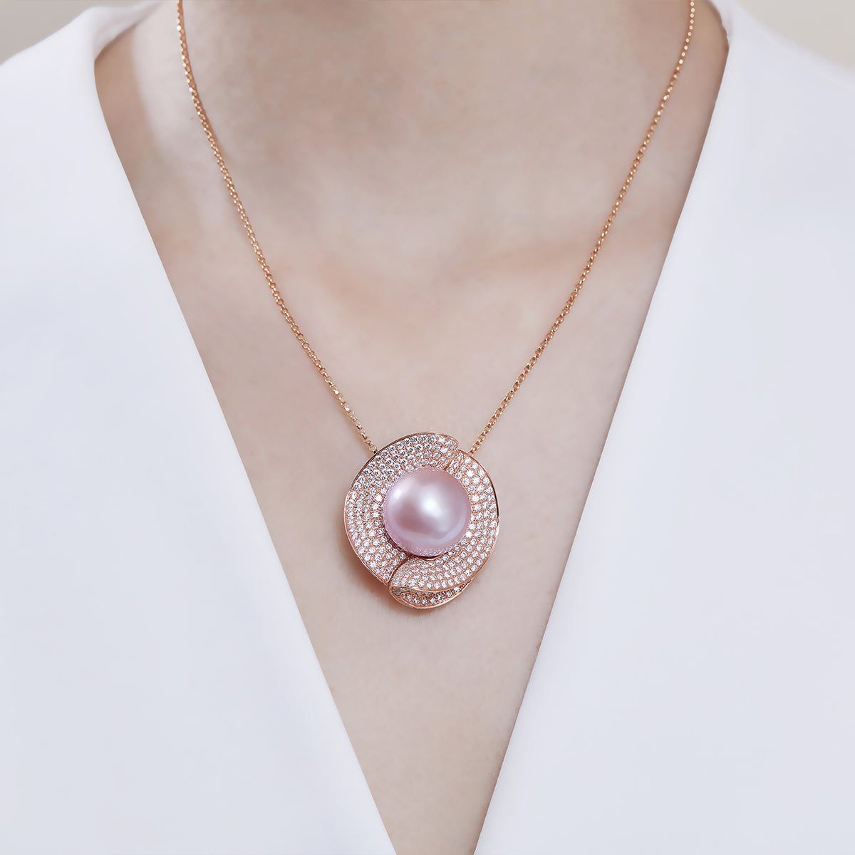 E-047 18K Rose Gold Pink Fresh Water Pearl Pendant