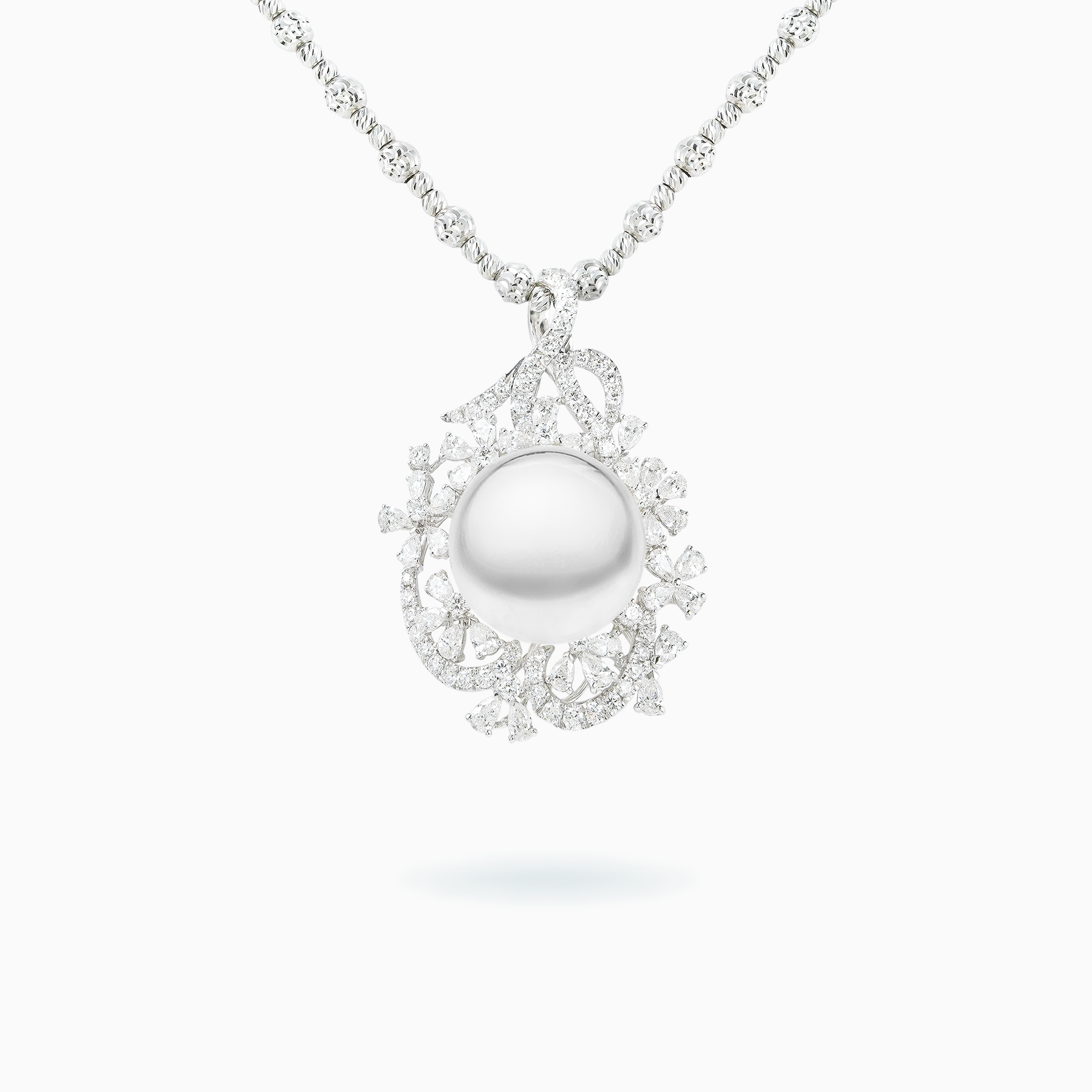 E-046 18K White Gold South Sea Pearl & Diamond Pendant