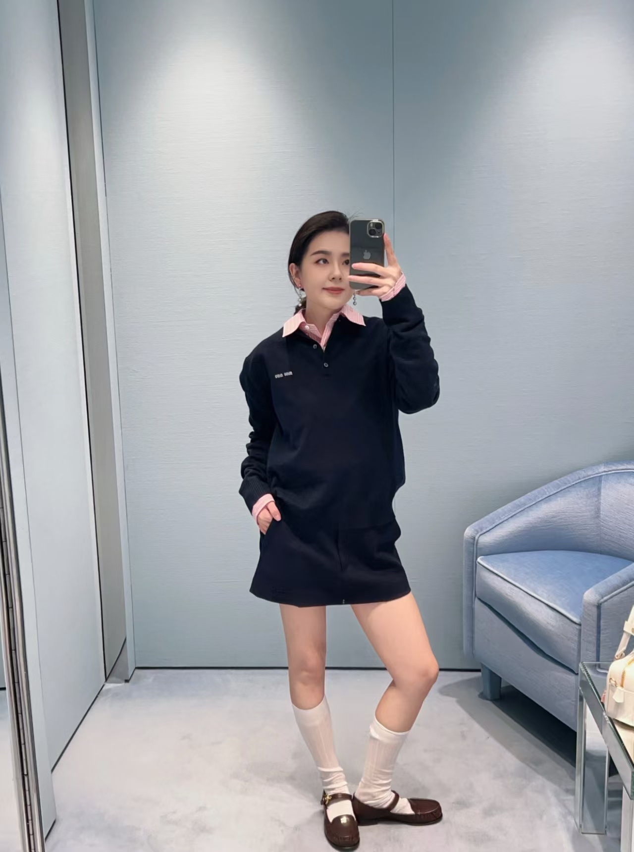  Miu*26 New Color-Block Polo Neck Sweatshirt