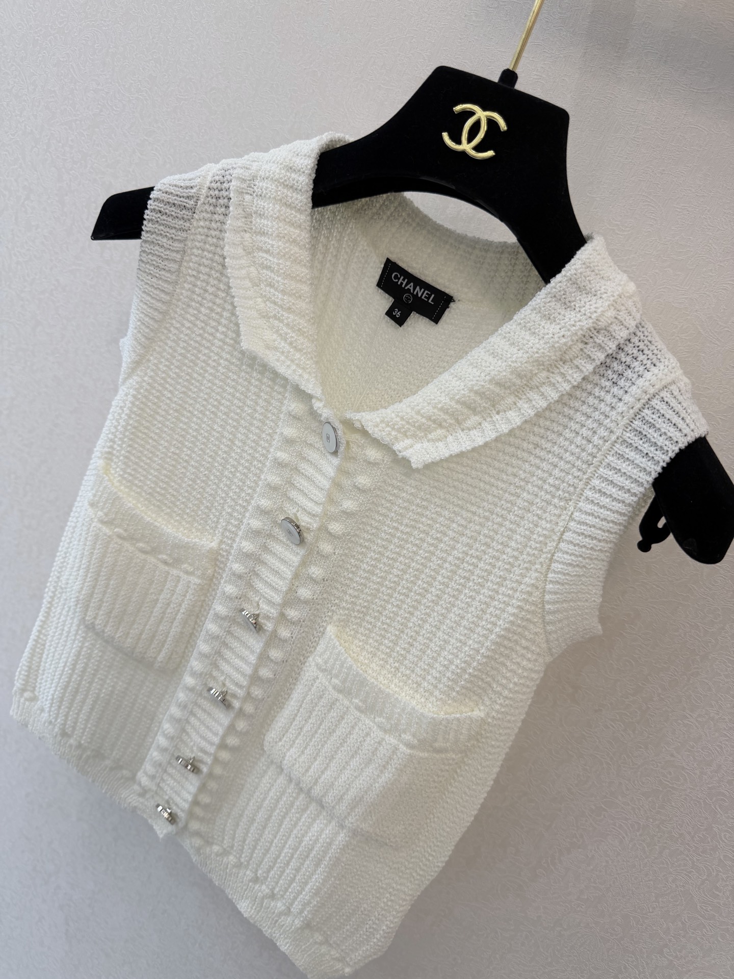 Cha style knit vest