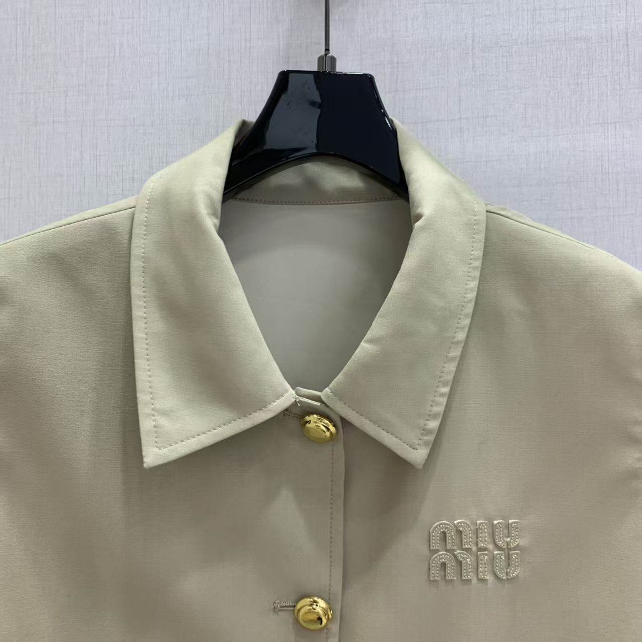 Mi 2026 New Sleeveless Shirt