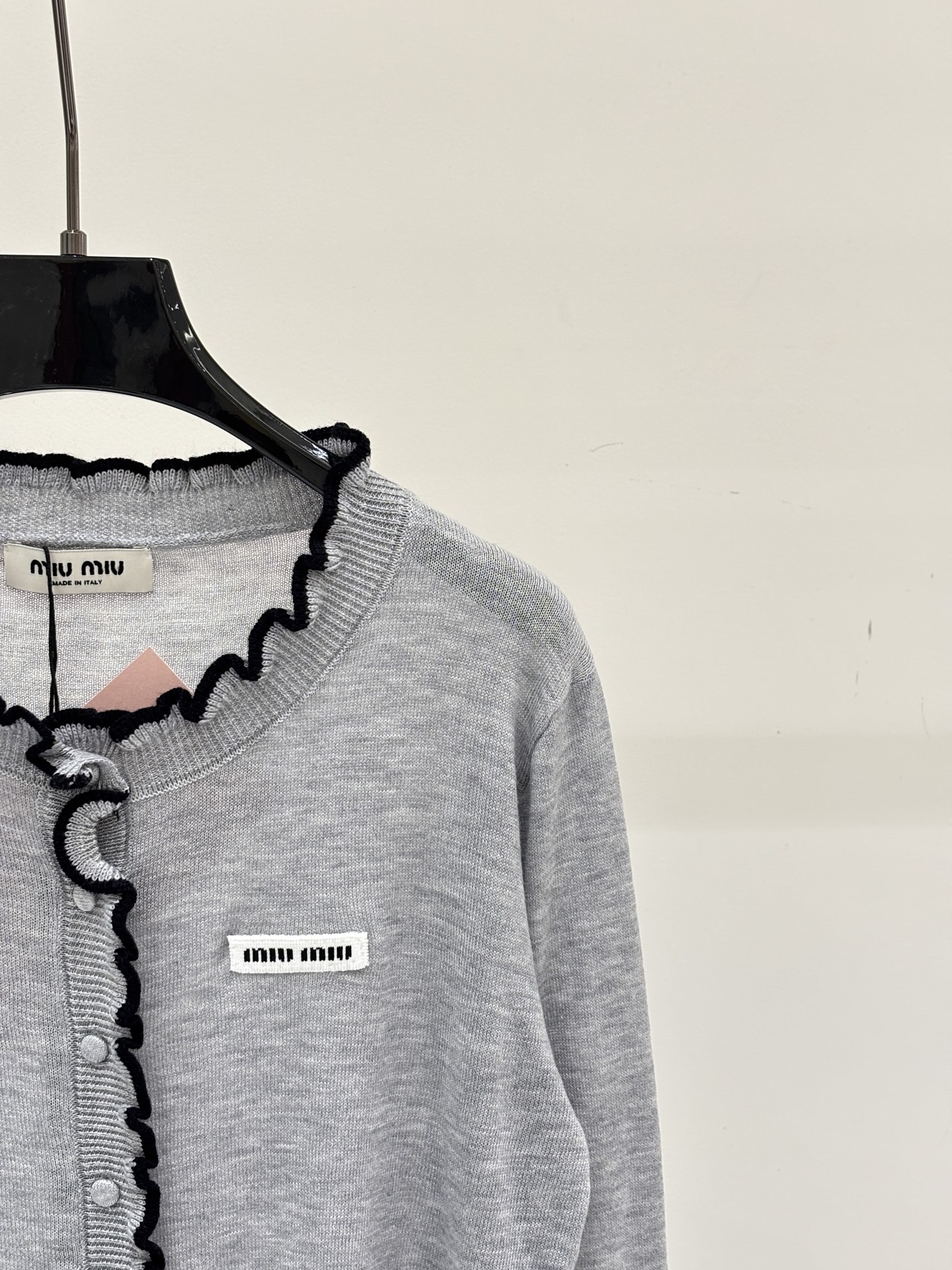 Mi Round  Logo Patch Ruffle Edge Design Simple Casual Knit Cardigan