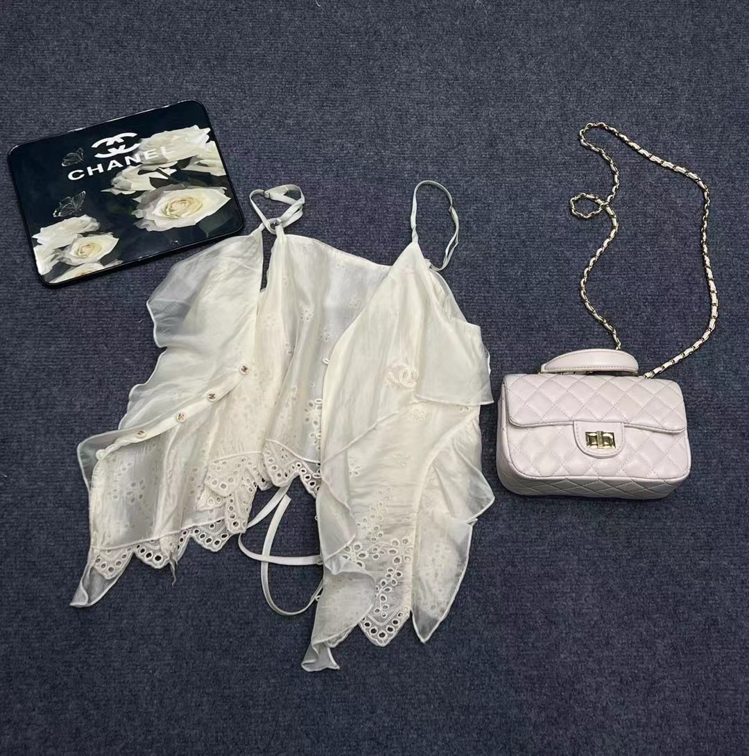 Cha-style white lace camisole vest