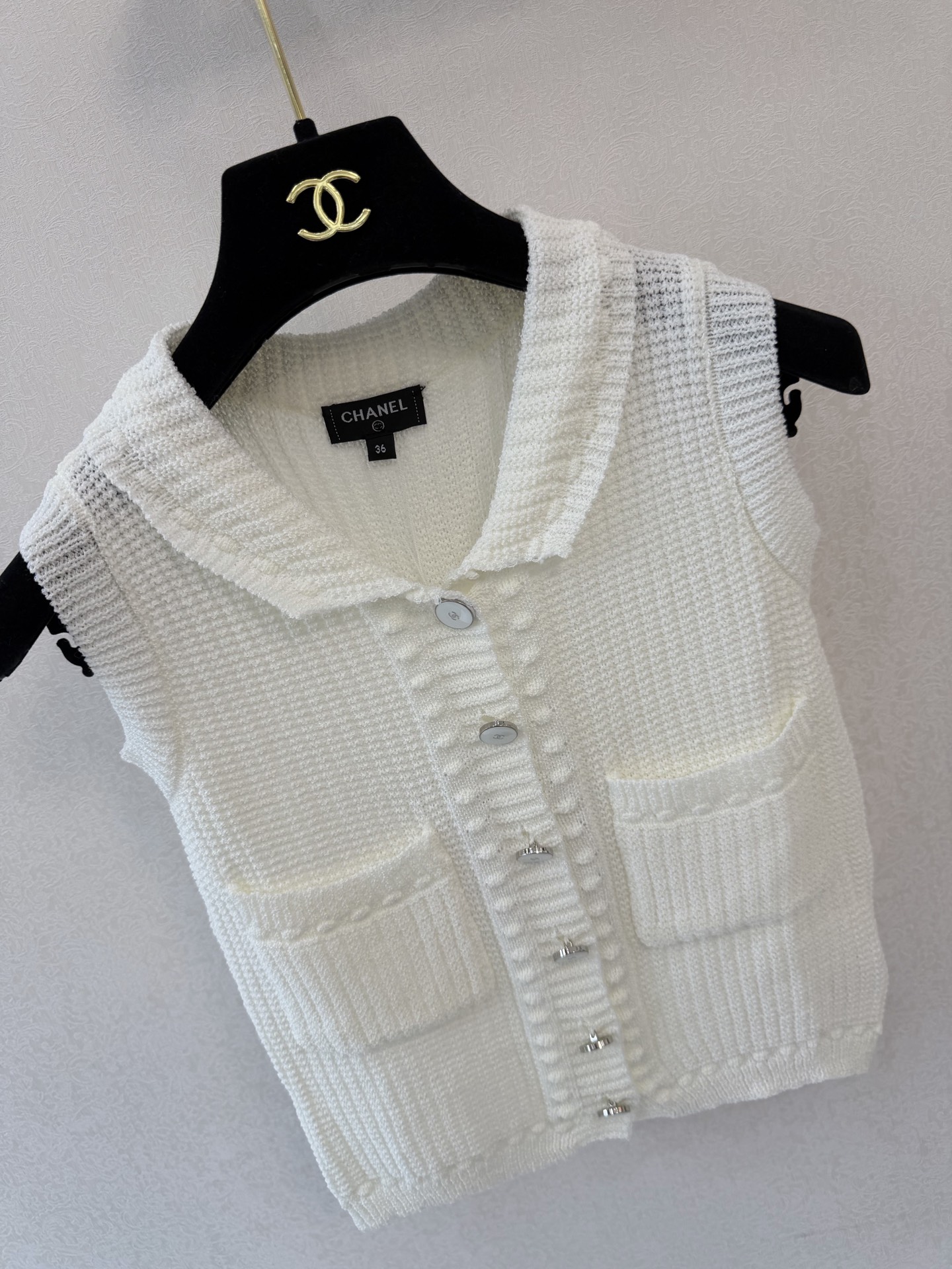 Cha style knit vest