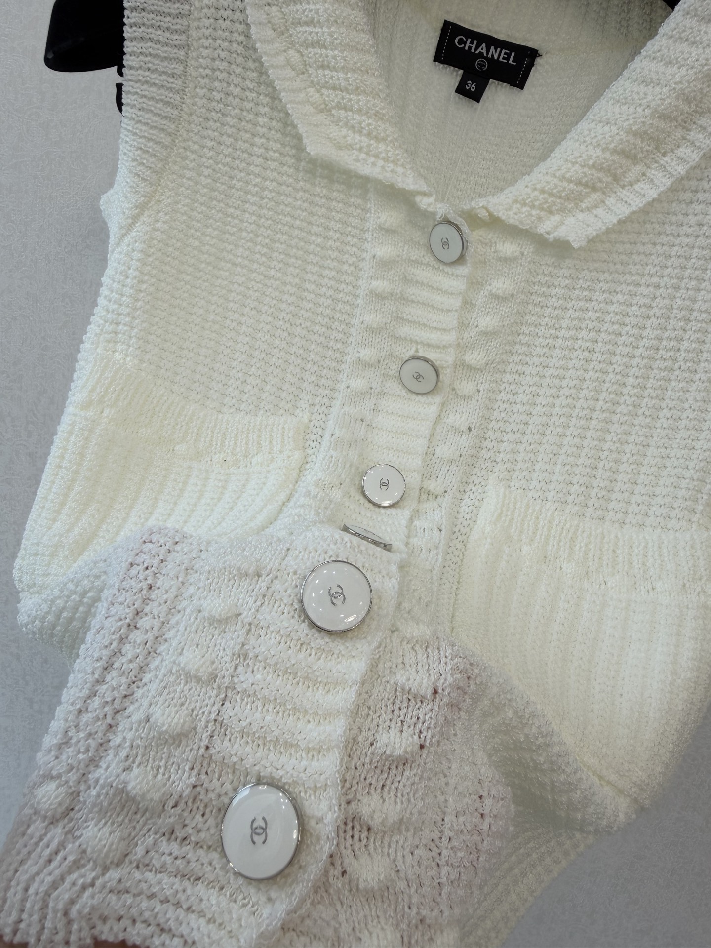 Cha style knit vest
