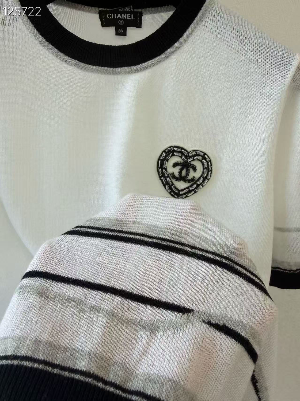 CC Heart-Logo Wavy Striped Knit Tee