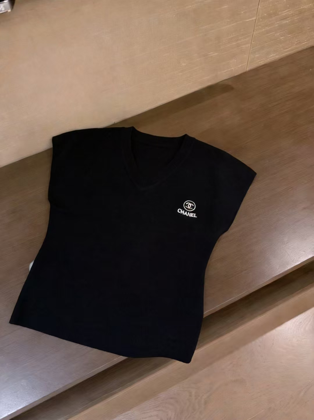 CC Logo Sleeveless Knit Top