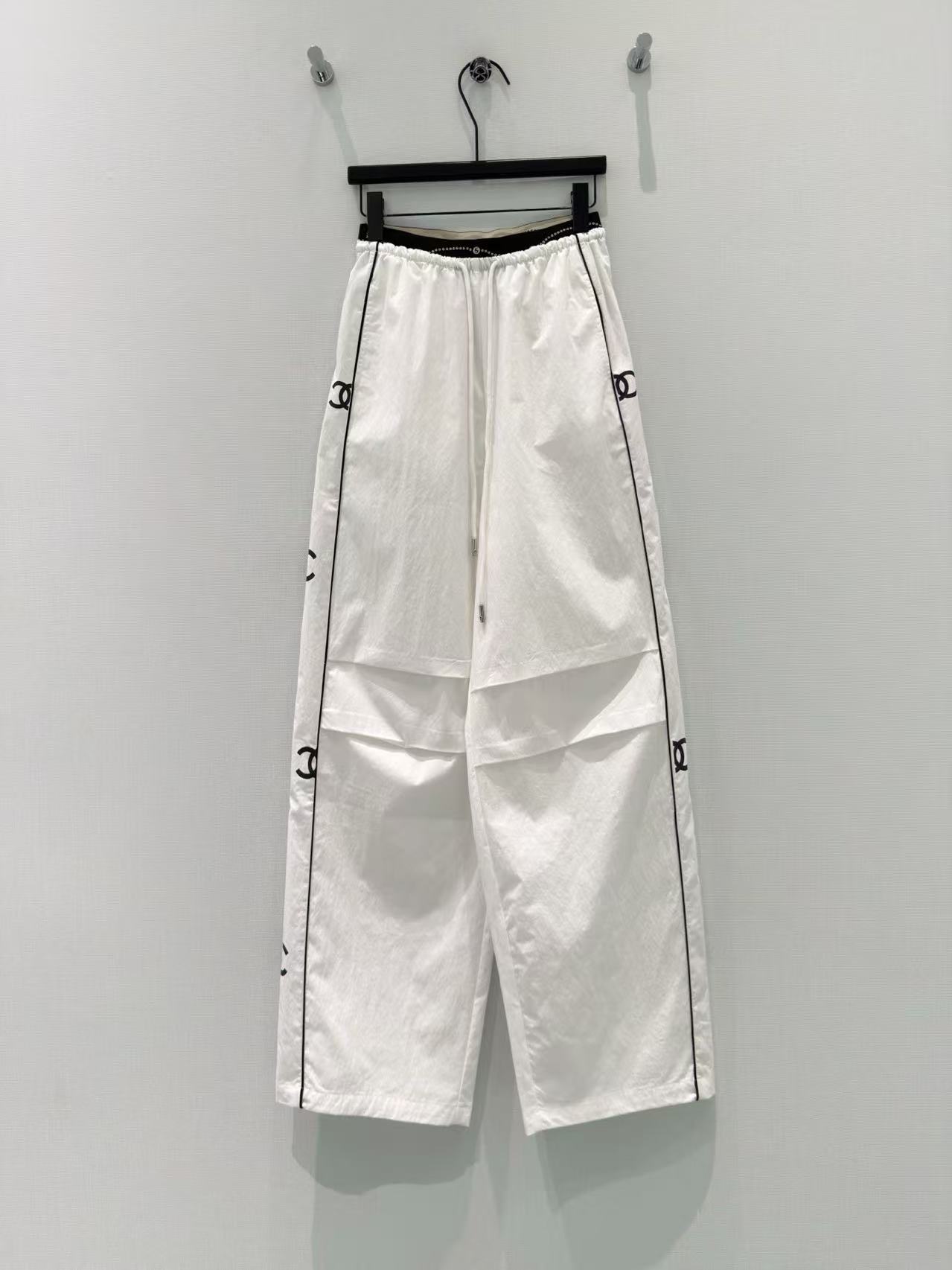 CC Double-C Stripe Elastic-Waist Straight-Leg Casual Pants