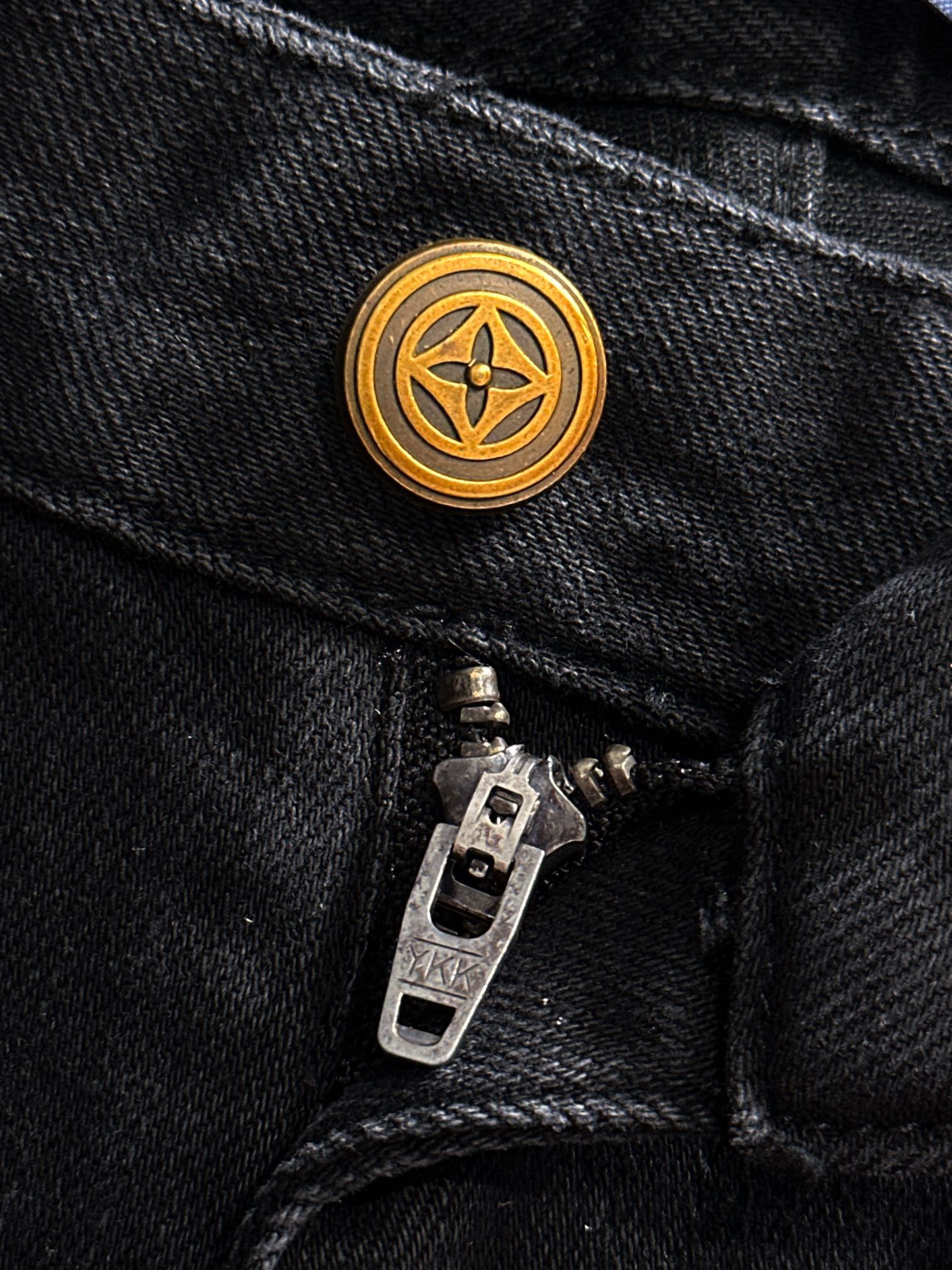1V denim jeans