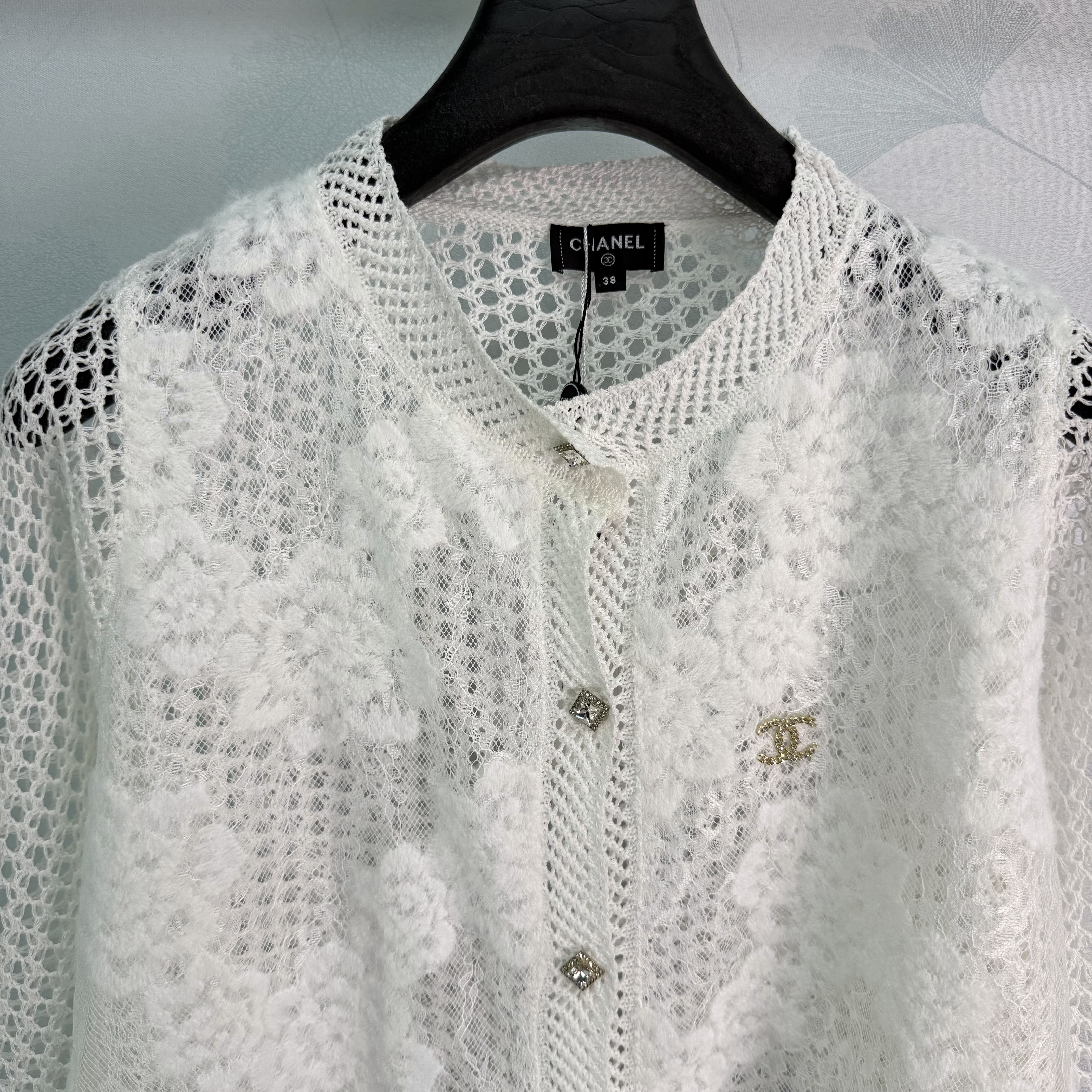 Cha* 2026 Early Autumn New Arrival Hollow Flower Embroidery Knit Cardigan!