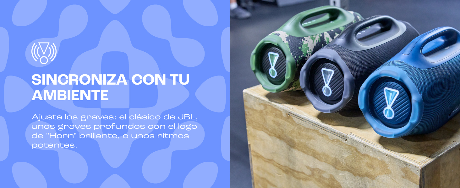 El texto dice «SINCRONIZA CON TU». Imagen promocional azulada que muestra elementos de la interfaz de un dispositivo electrónico o digital.