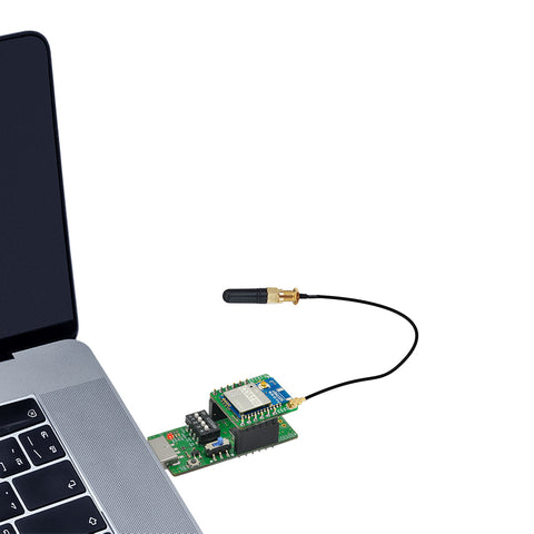 BoT-cDA110DU Classic Bluetooth SPP DIP Module mounted on a BoT-USB-TB Test Board